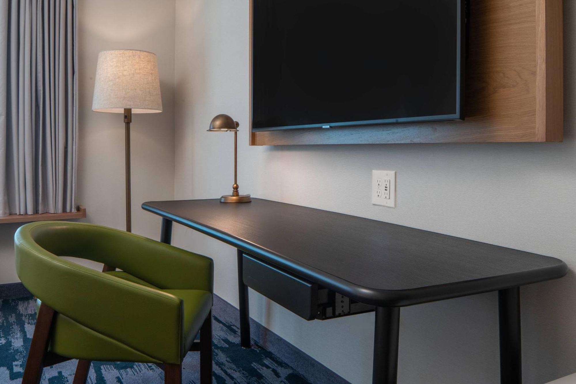 Fairfield By Marriott Inn & Suites Pensacola Pine Forest Exterior photo
